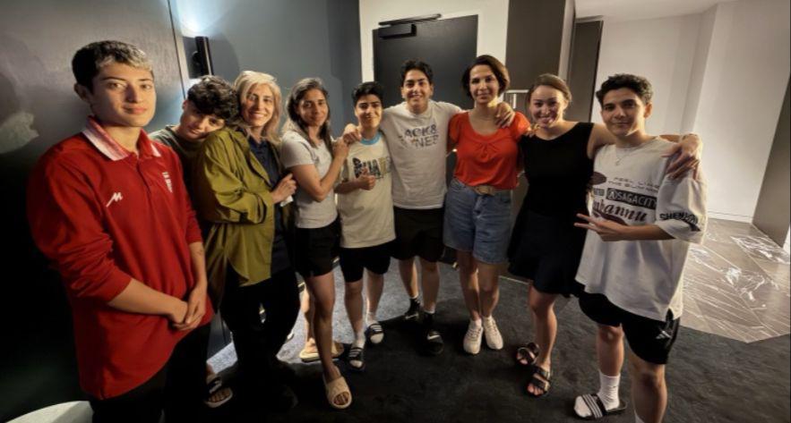 华体会体育官方网站-伊朗女足7人&amp;quot;叛逃&amp;quot;细节曝光！摘下头巾激动流泪，获澳洲庇护