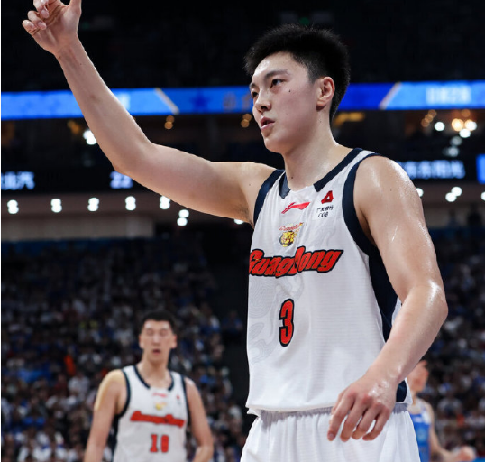 华体会体育登录入口-深夜两点!广东男篮发声总结出局赛季 球迷留言杜锋朱芳雨下课