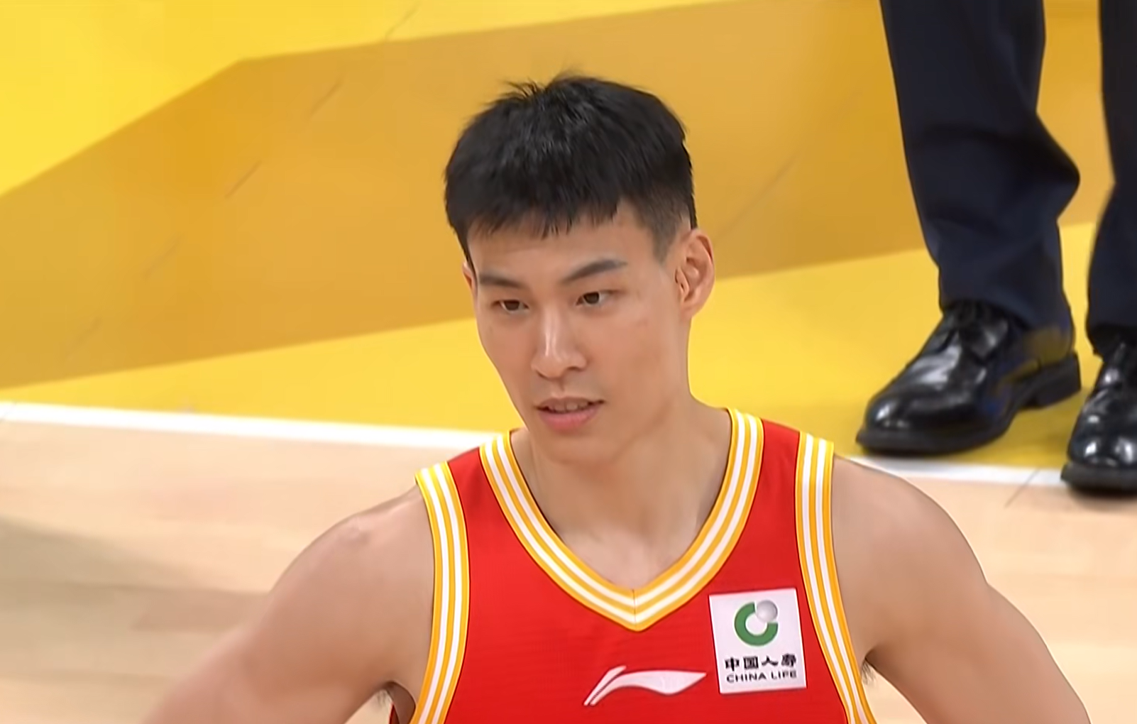 赢上海8分!CBA记者批评广厦队1人:王博早弃用他,不会0-3落后